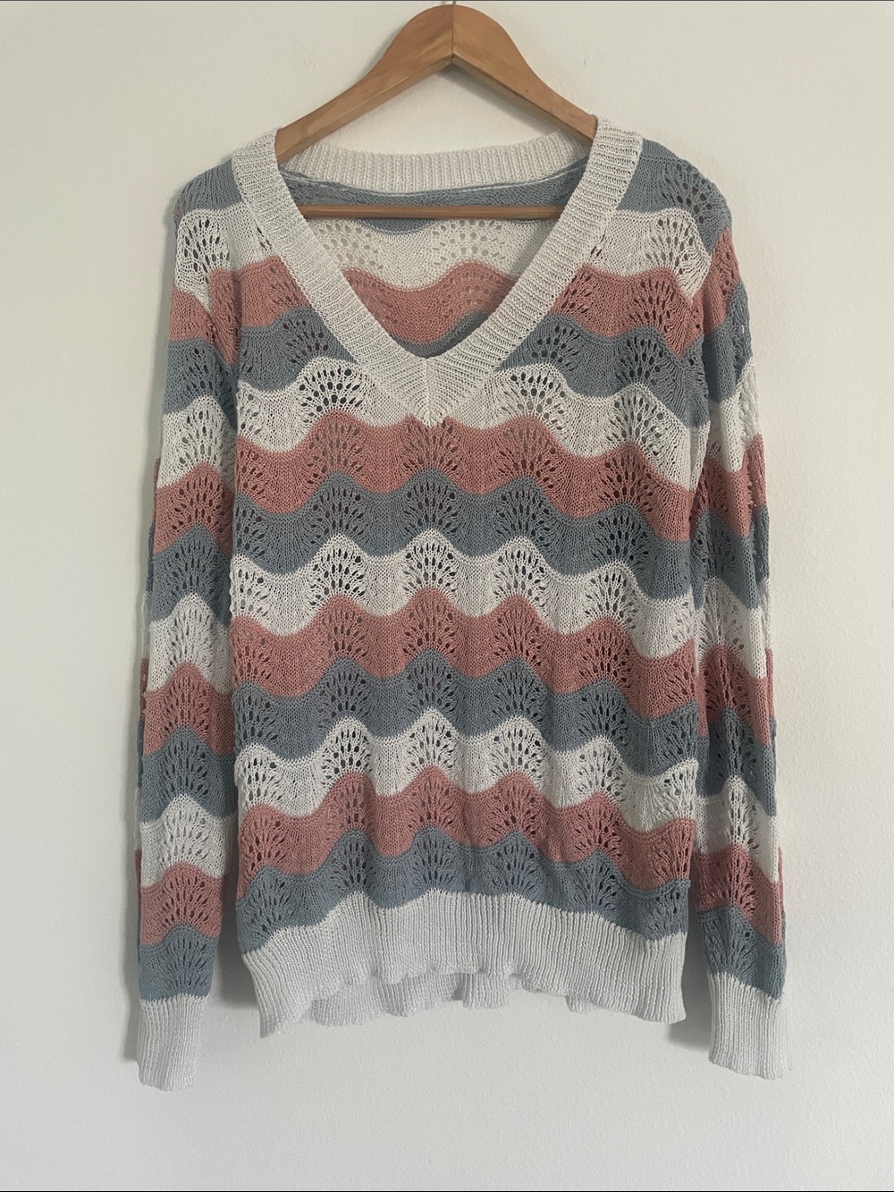 Boutique Pink & Blue V-Neck Striped Sweater